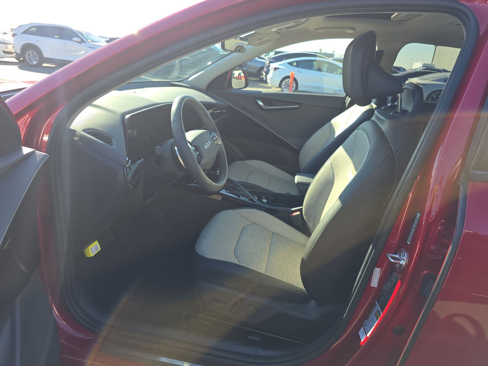 2023 Kia Niro SX FWD