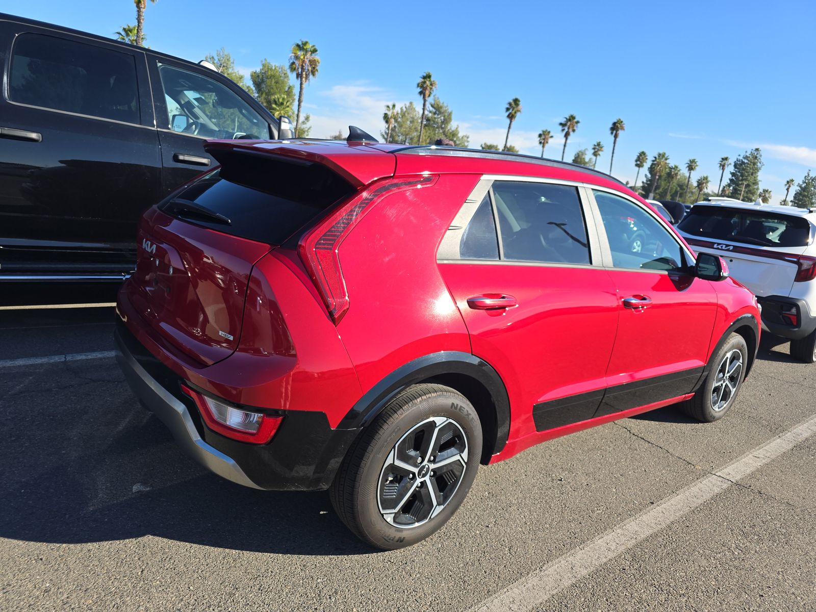 2023 Kia Niro SX FWD