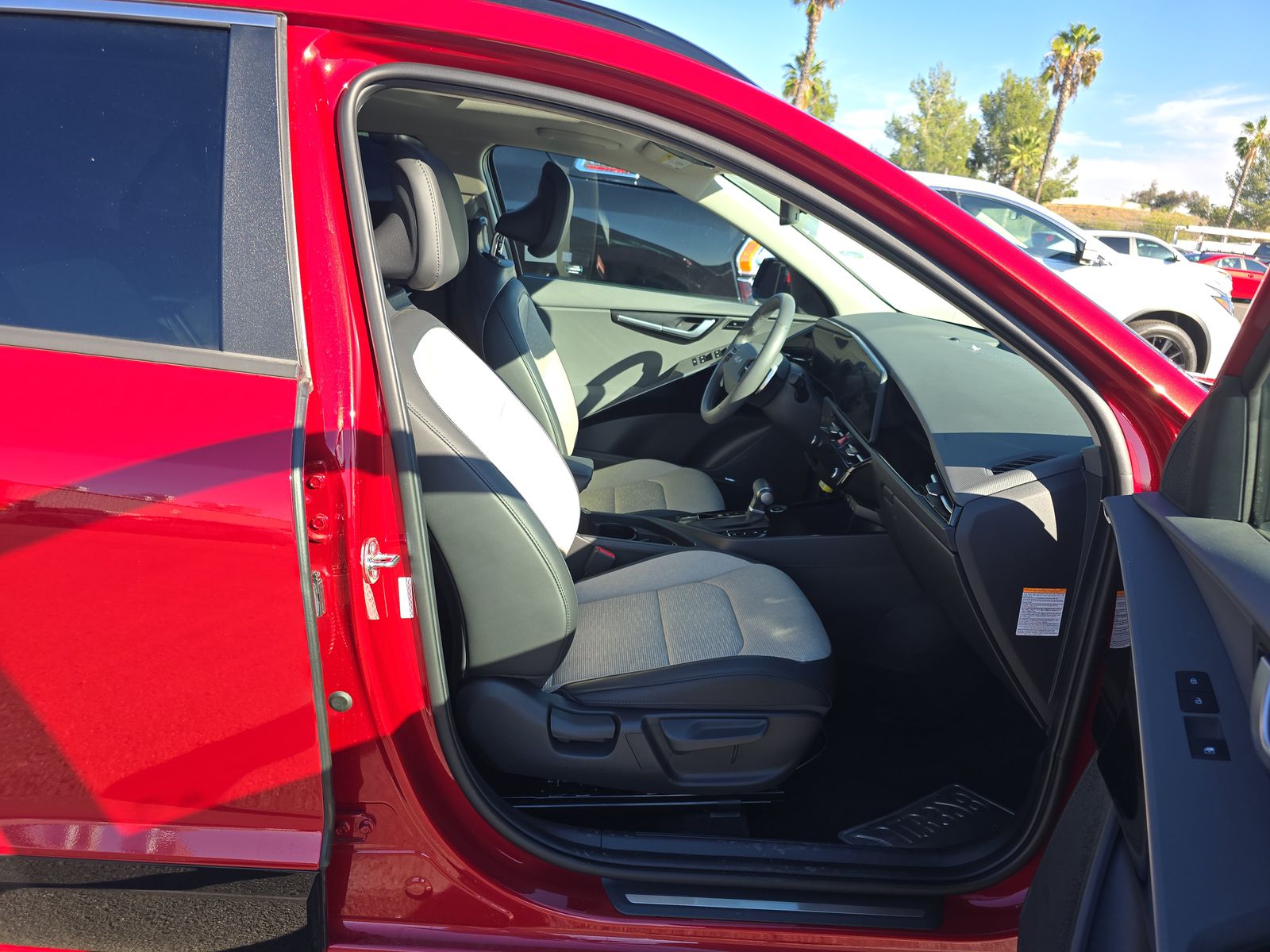 2023 Kia Niro SX FWD