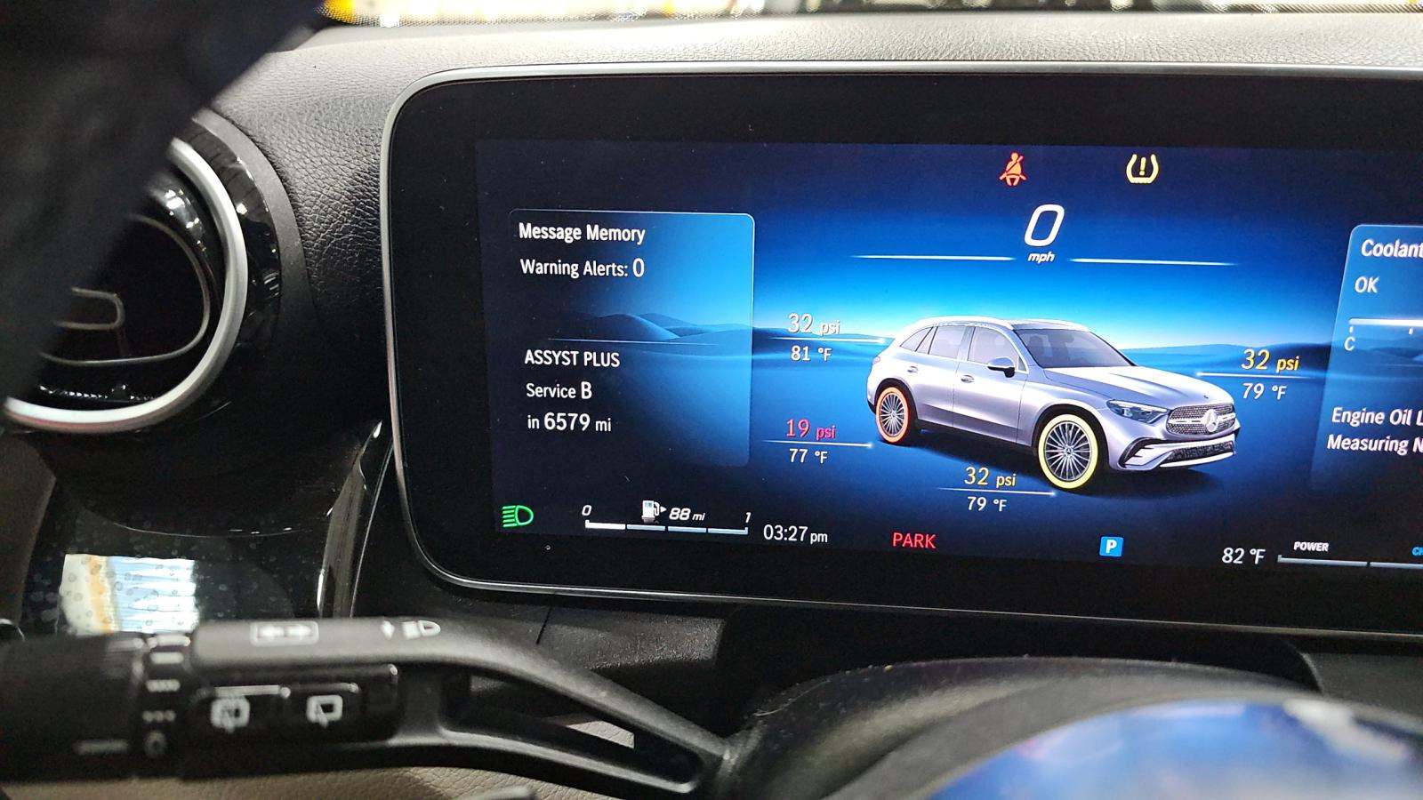 2025 Mercedes-Benz GLC GLC 300 RWD