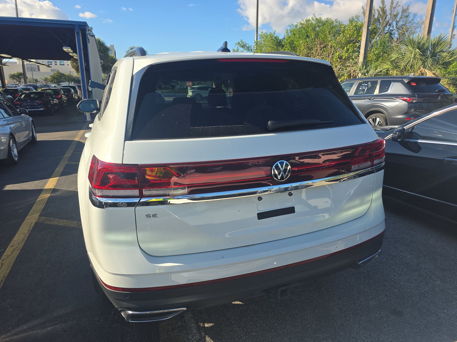 2025 Volkswagen Atlas 2.0T SE FWD