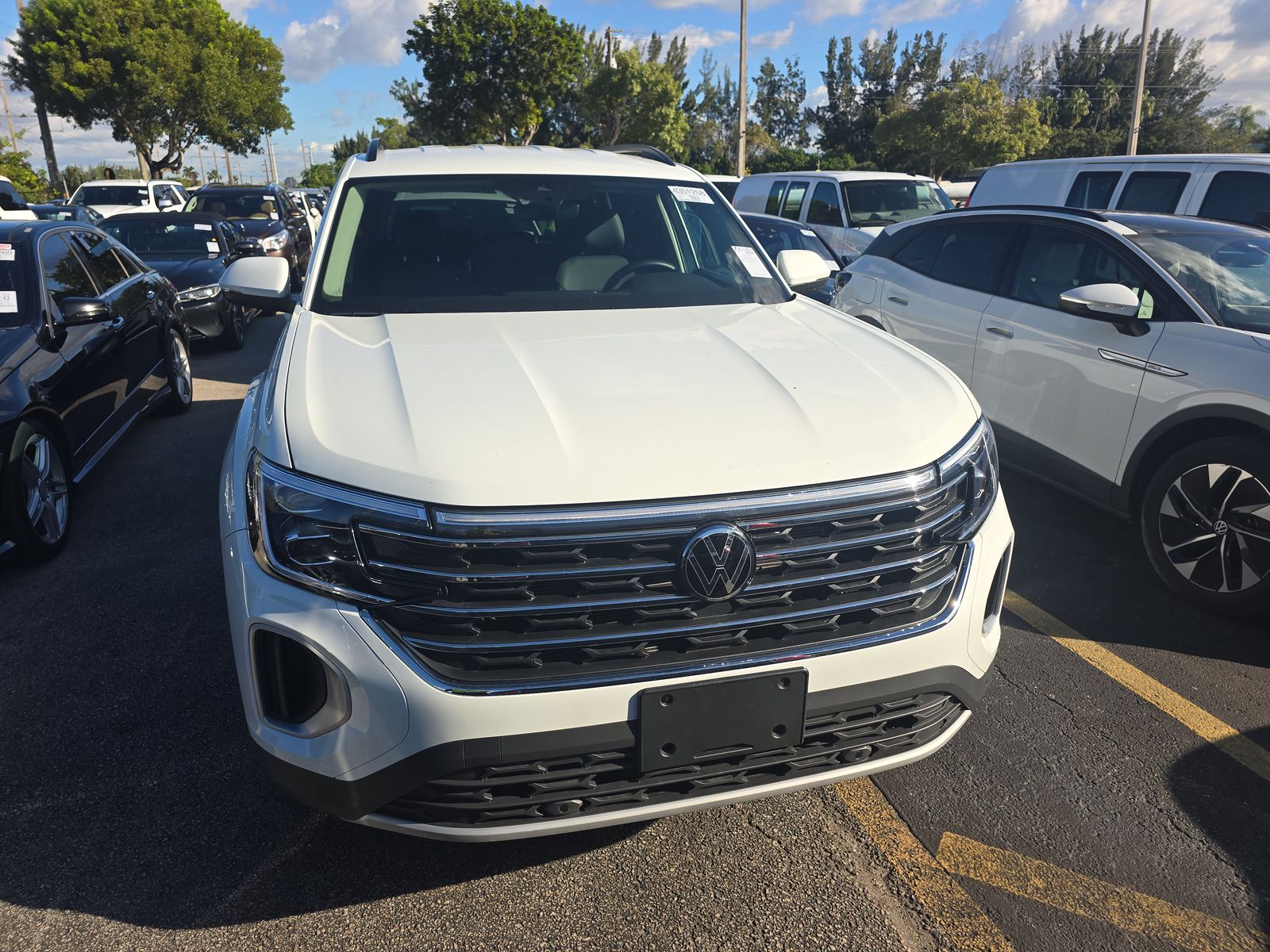 2025 Volkswagen Atlas 2.0T SE FWD