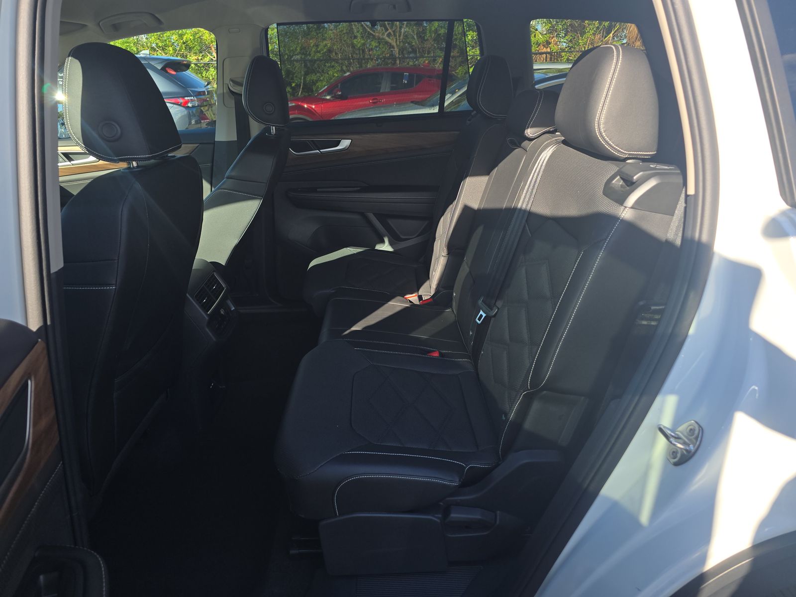 2025 Volkswagen Atlas 2.0T SE FWD