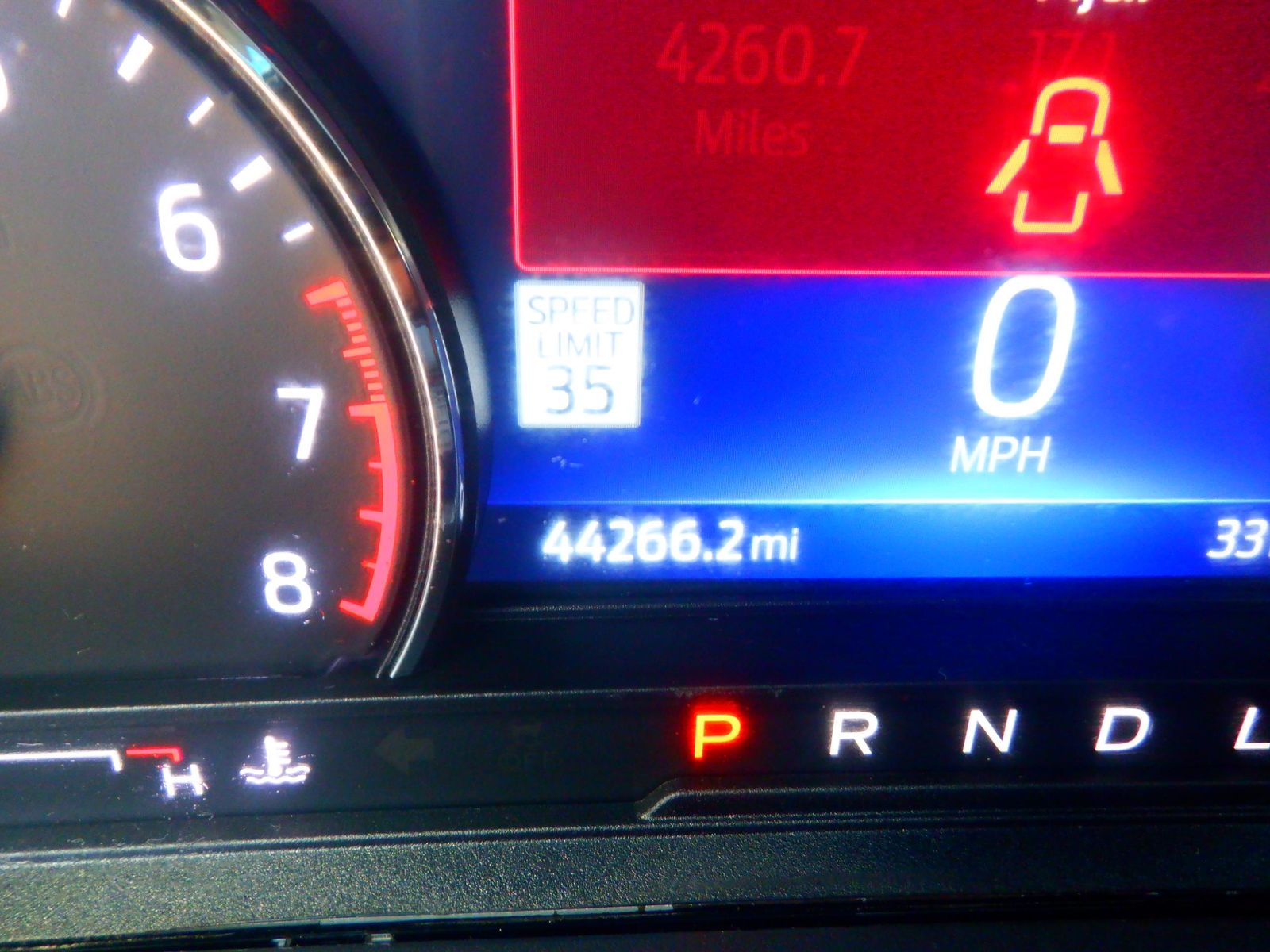 2022 Ford Explorer XLT AWD