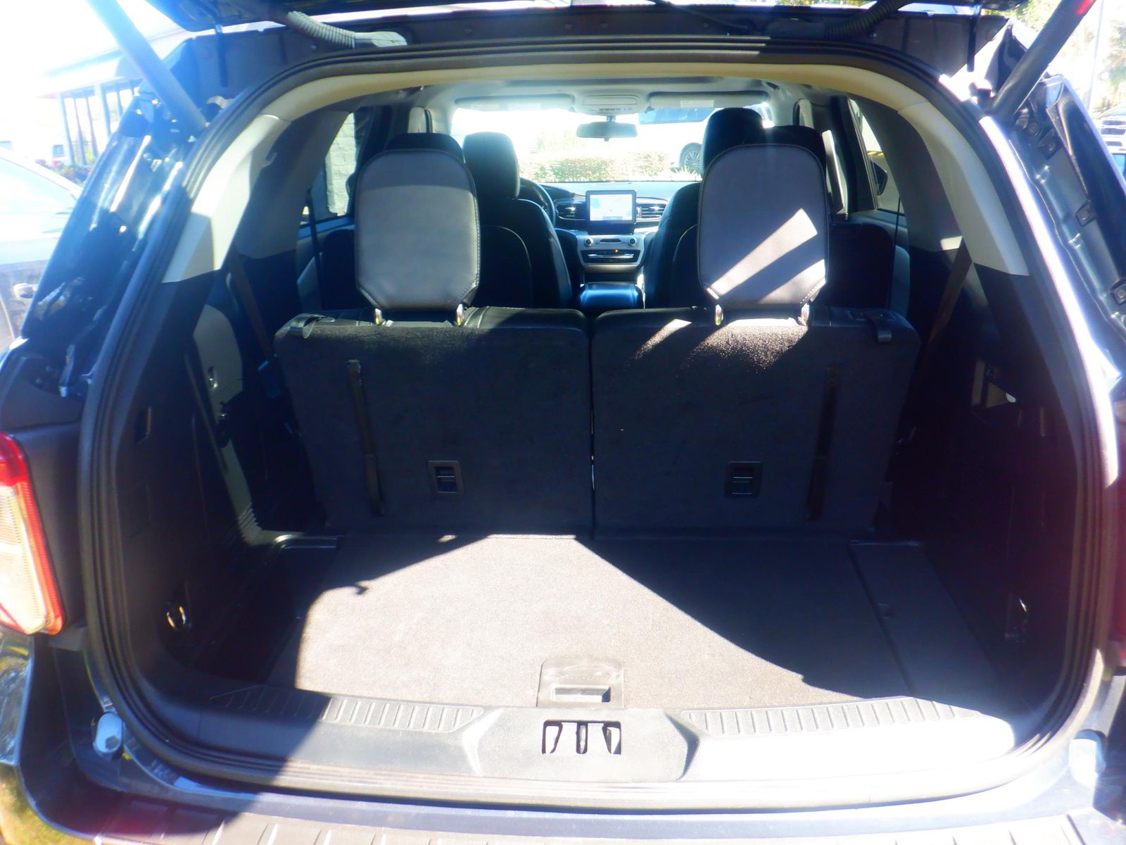 2022 Ford Explorer XLT AWD