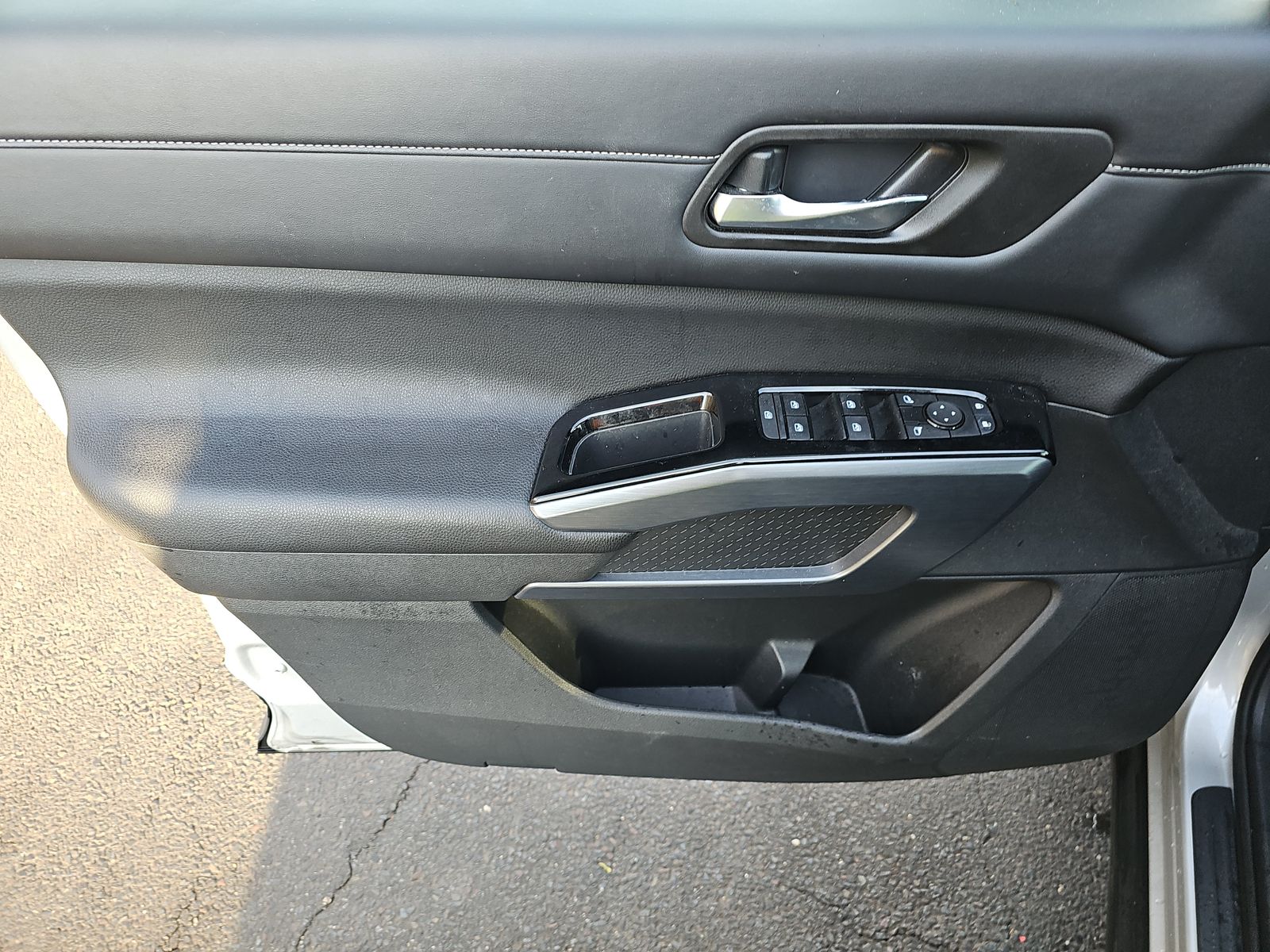 2023 Nissan Pathfinder SL AWD