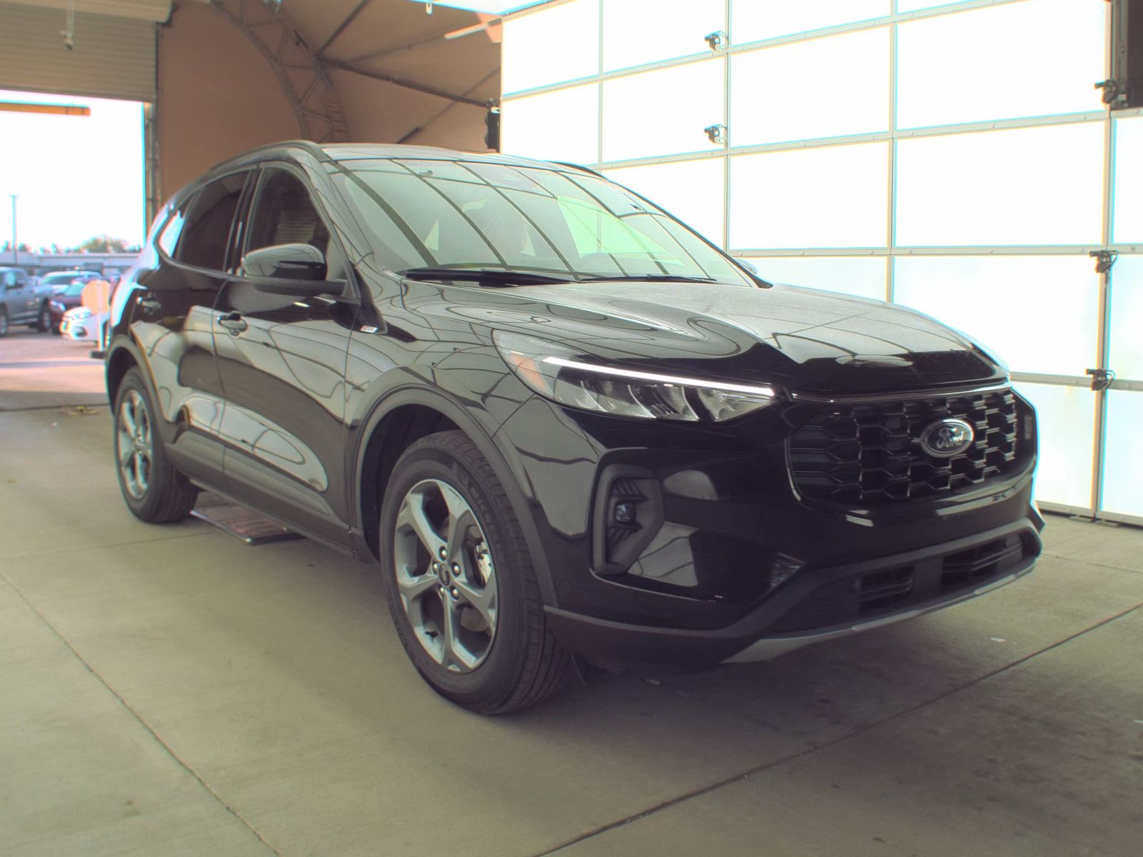 2025 Ford Escape Hybrid ST-Line Elite AWD