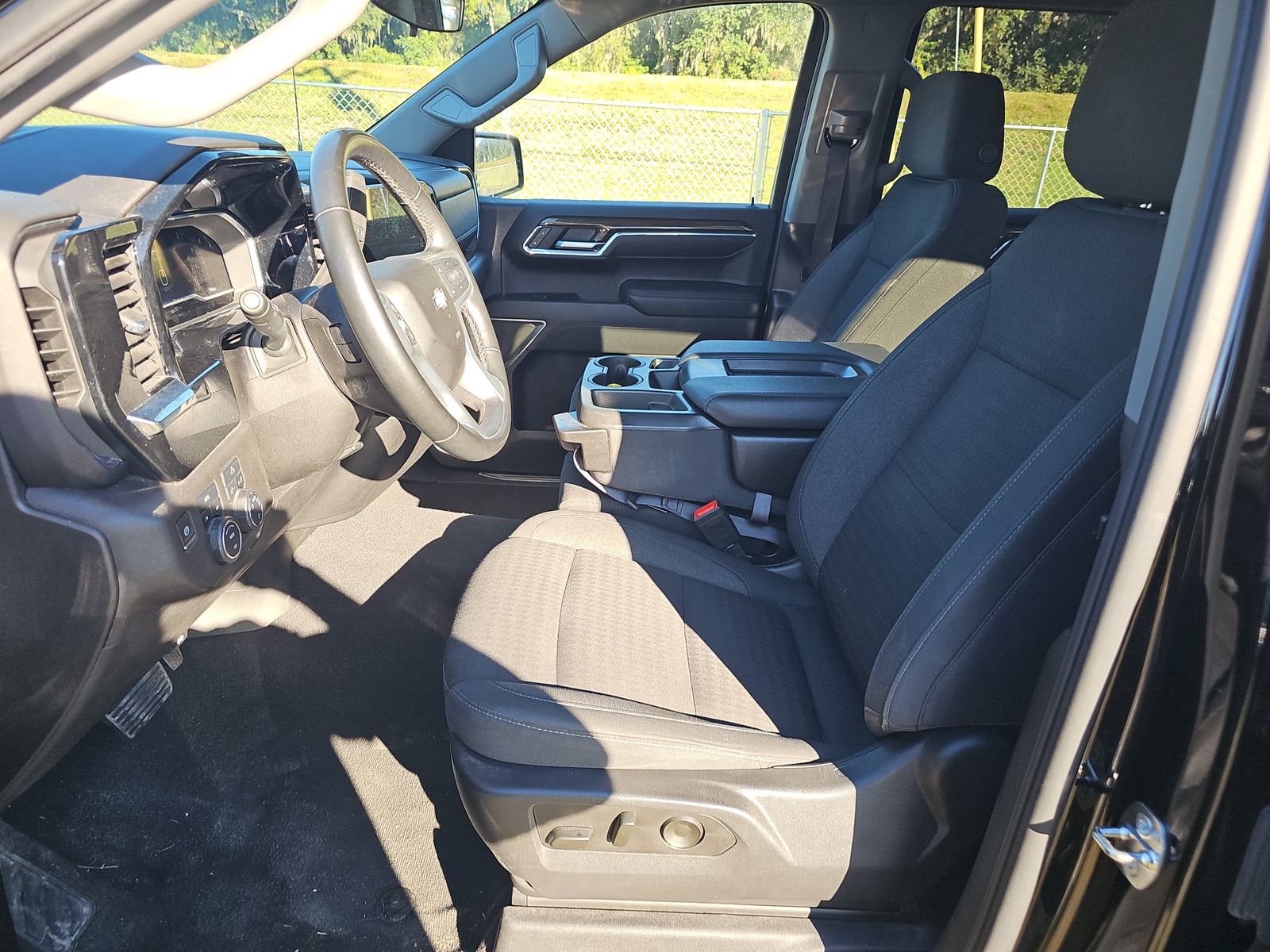 2023 Chevrolet Silverado 1500 LT AWD