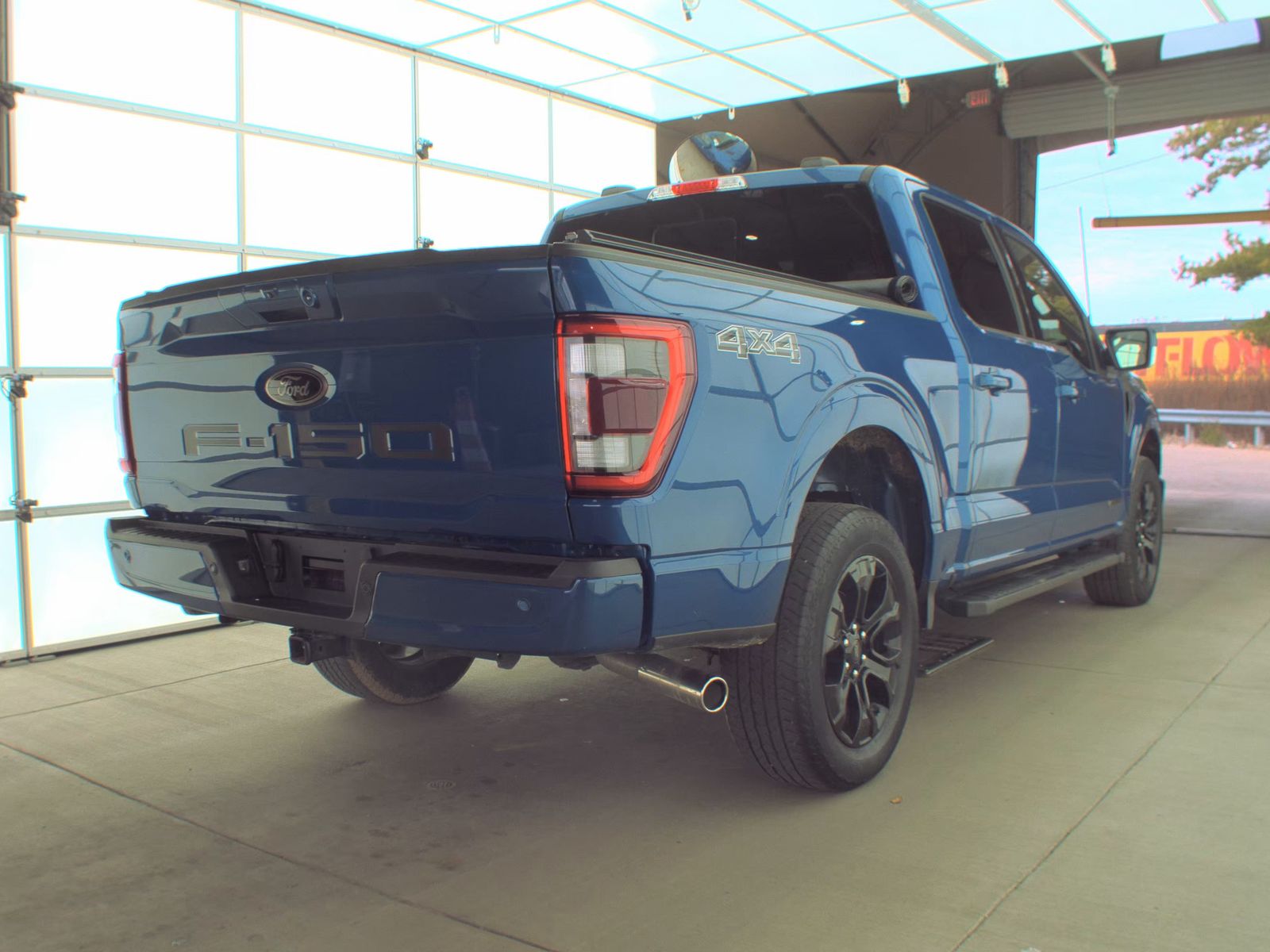 2022 Ford F-150 Hybrid Lariat AWD
