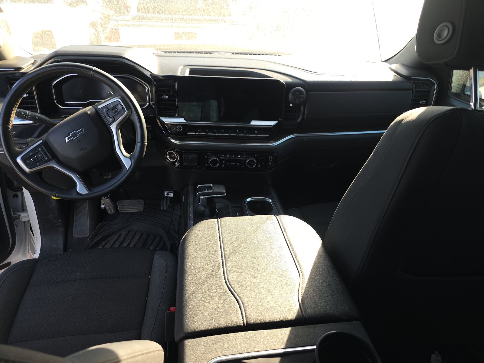 2025 Chevrolet Silverado 1500 RST AWD