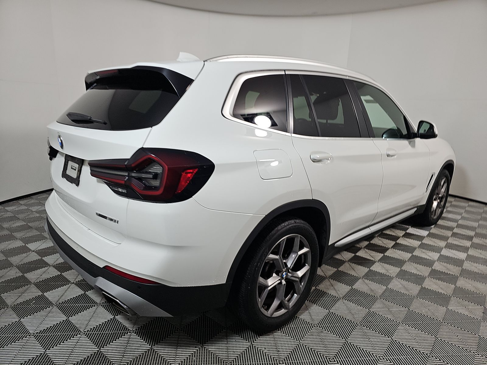 2023 BMW X3 sDrive30i RWD