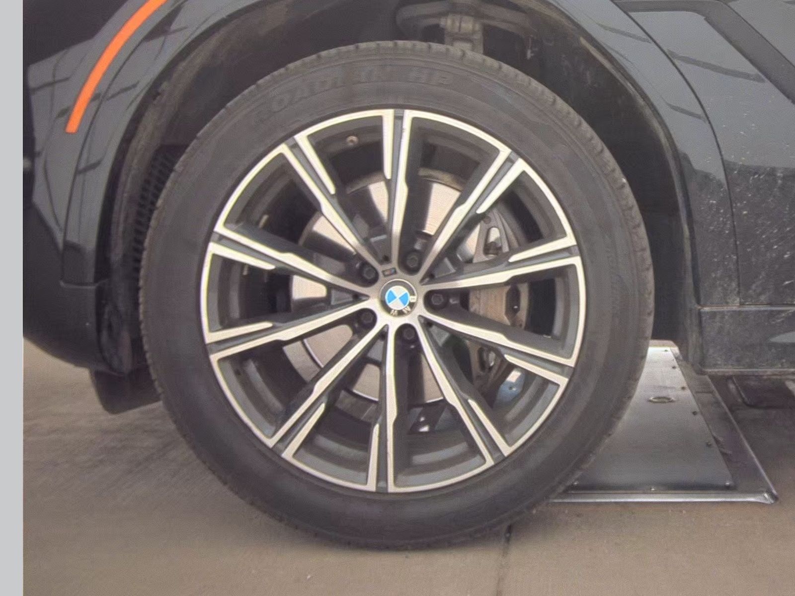 2024 BMW X6 xDrive40i AWD