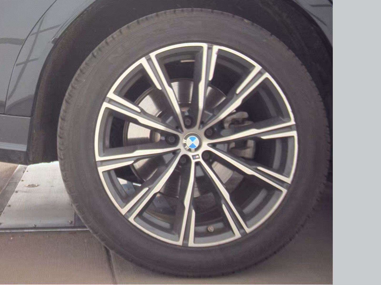 2024 BMW X6 xDrive40i AWD