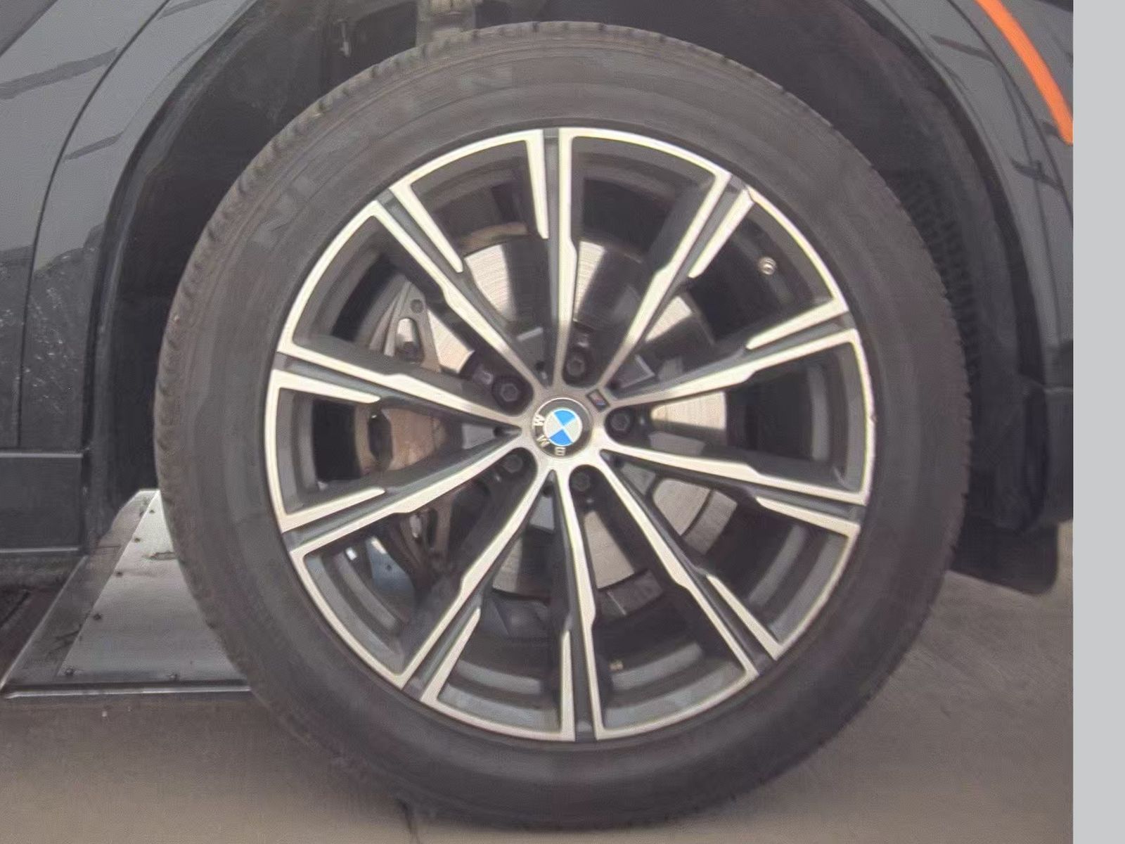 2024 BMW X6 xDrive40i AWD