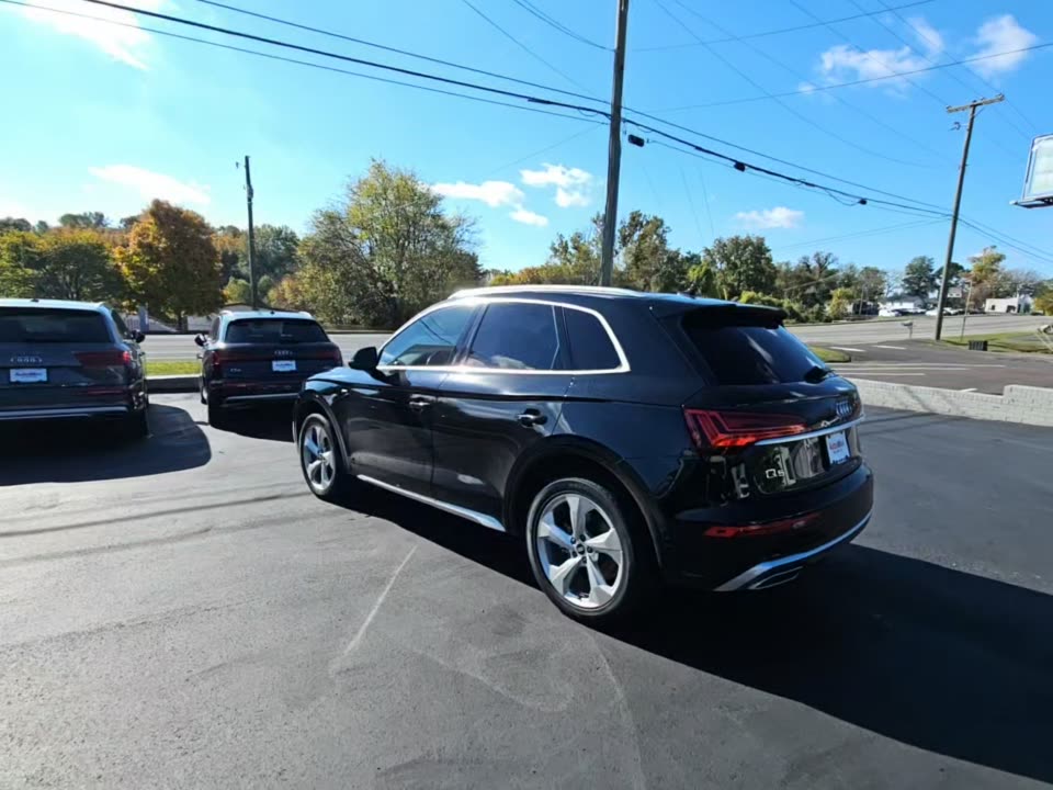 2022 Audi Q5 S line Prestige AWD