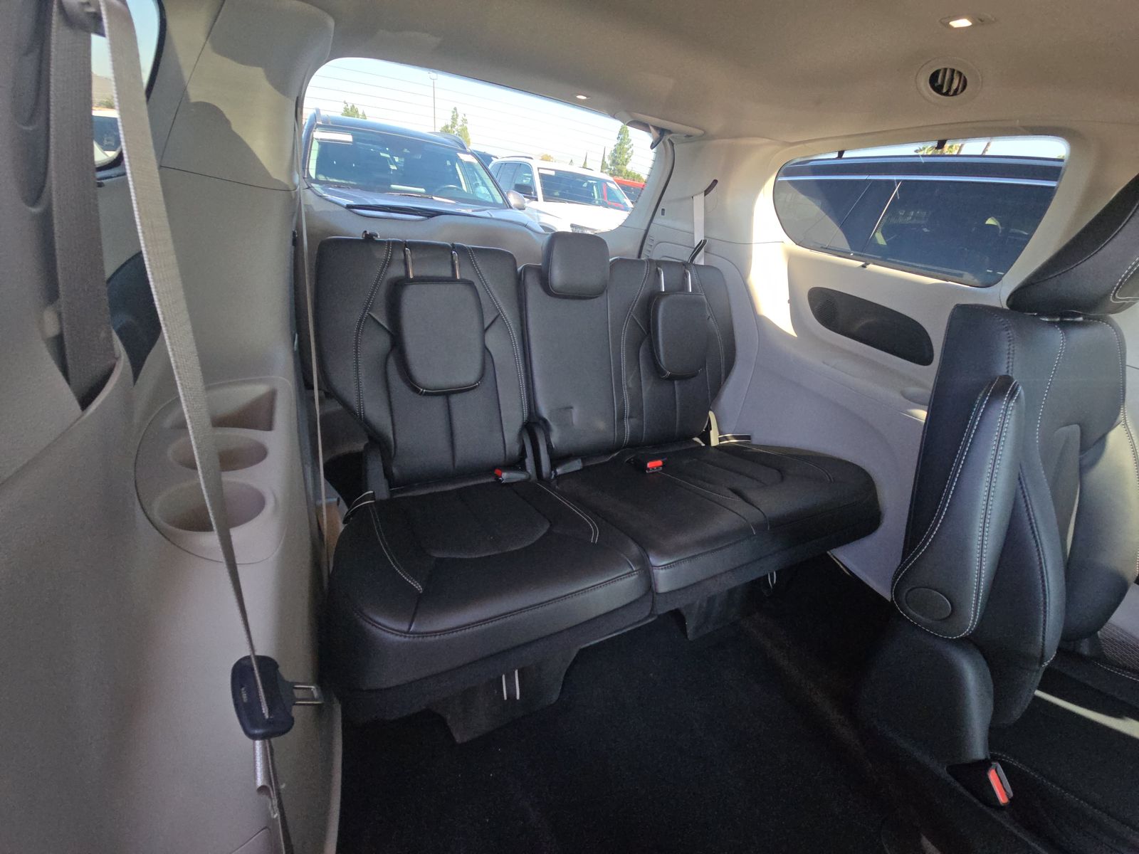 2024 Chrysler Pacifica Hybrid Select FWD