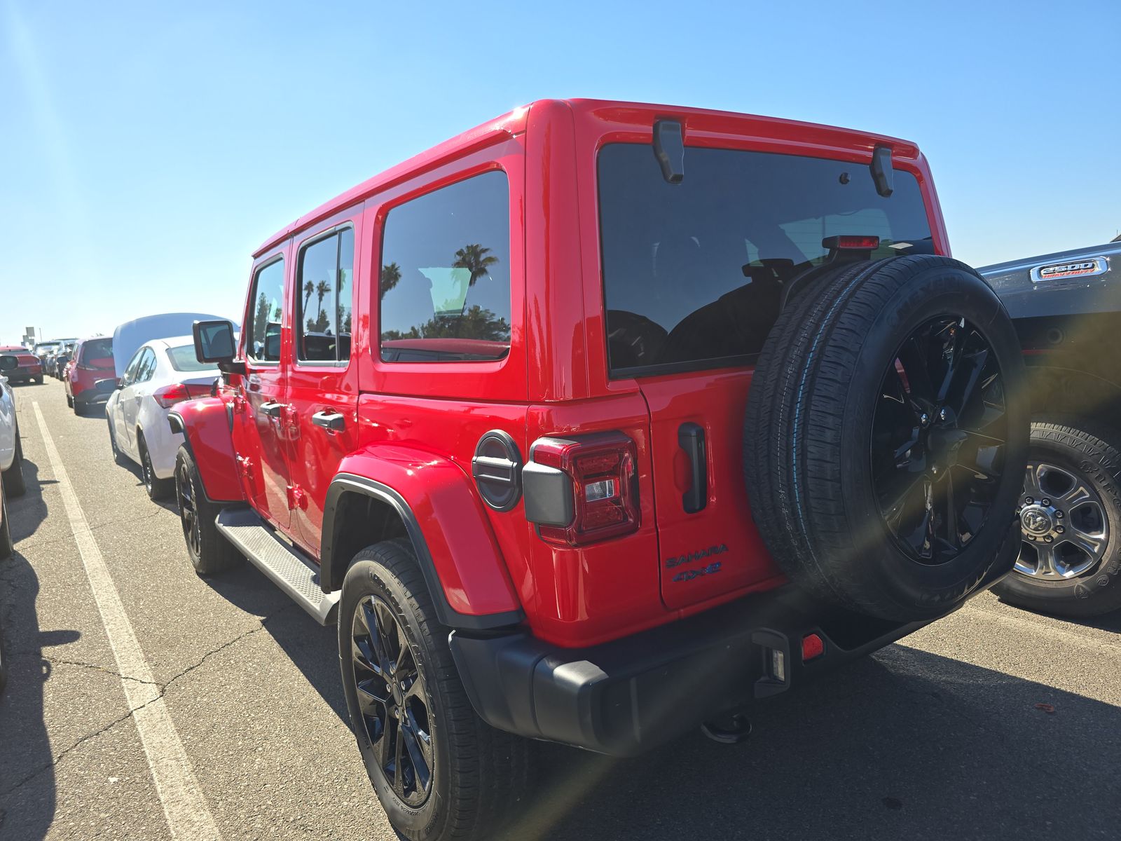2025 Jeep Wrangler 4xe Sahara AWD