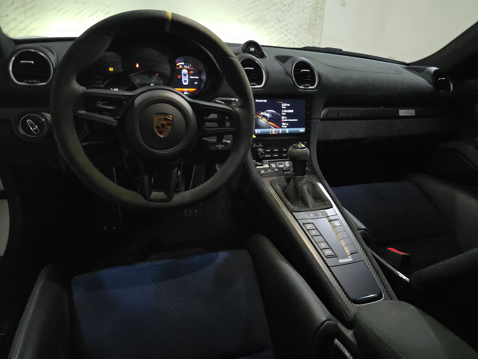 2024 Porsche 718 Cayman GT4 RS RWD