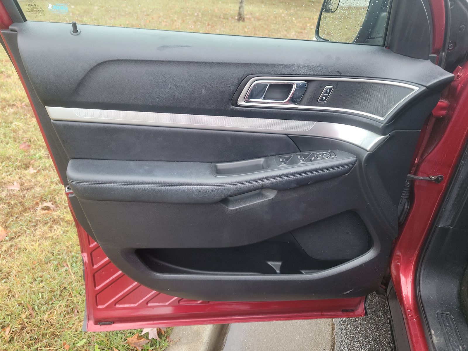 2017 Ford Explorer XLT FWD