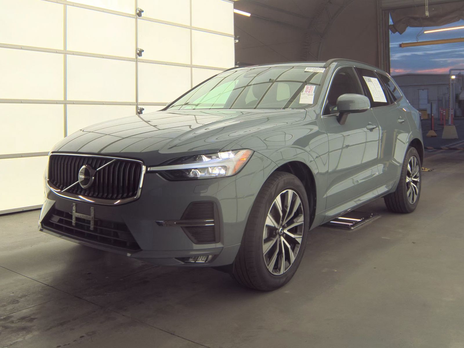 2023 Volvo XC60 B5 Core AWD