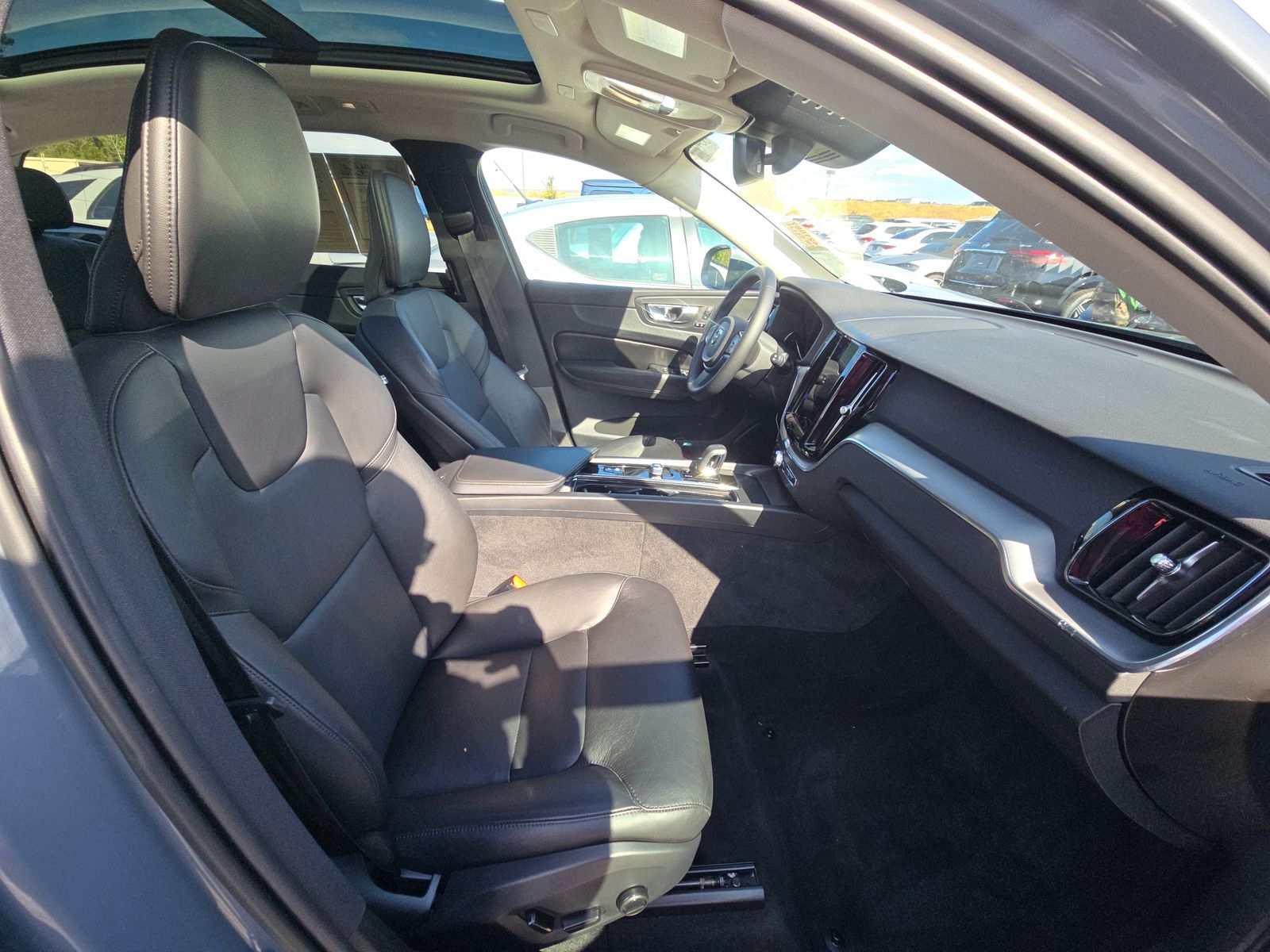 2023 Volvo XC60 B5 Core AWD