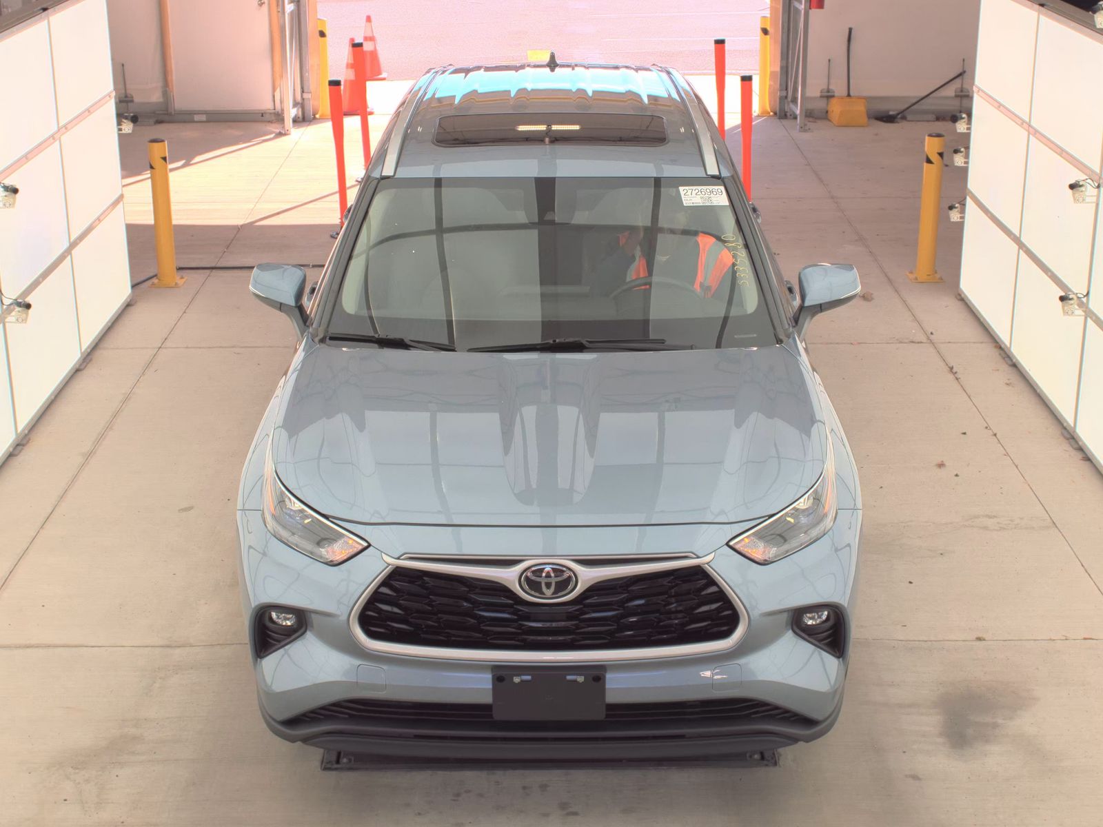 2023 Toyota Highlander XLE FWD