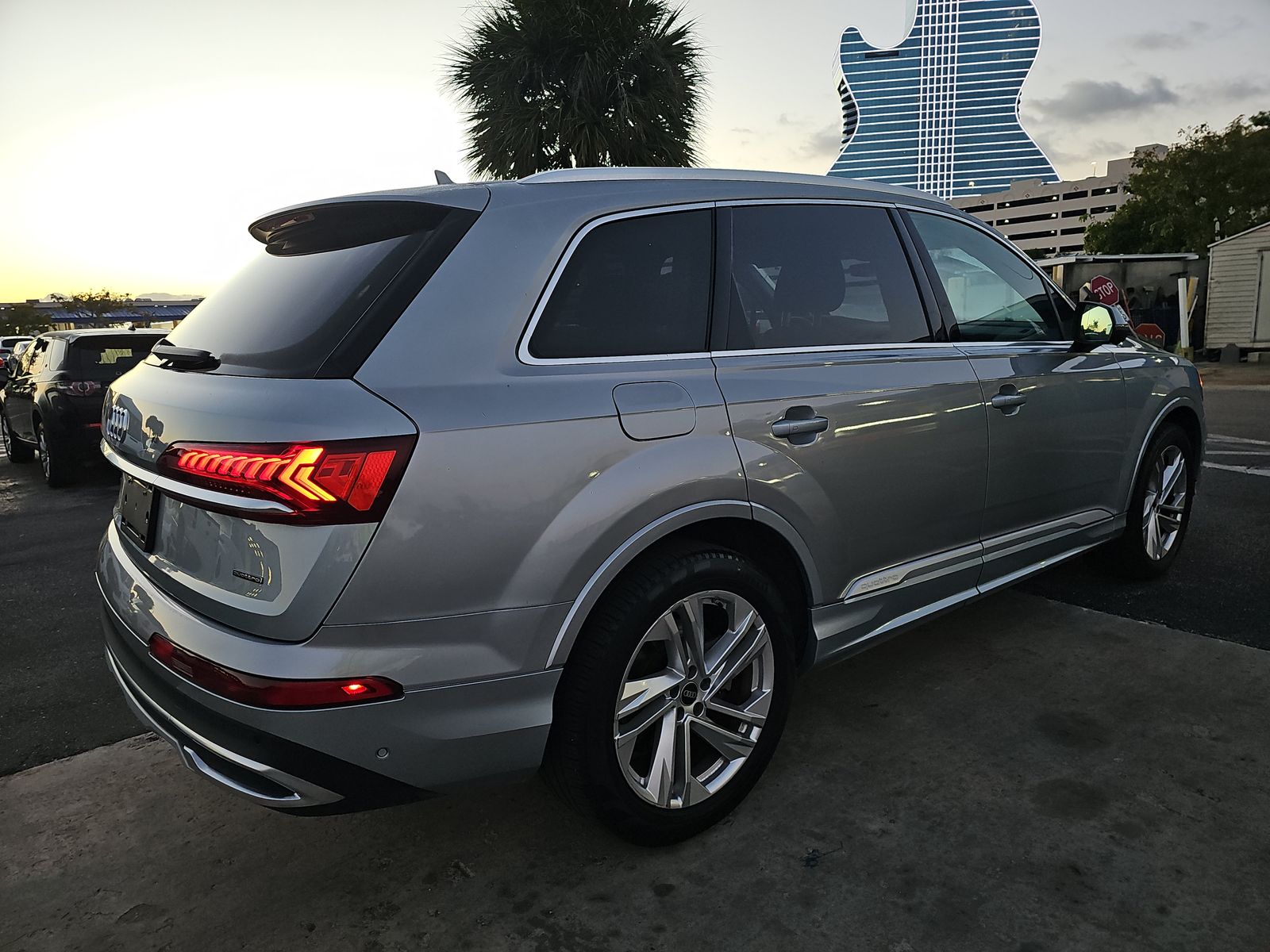 2023 Audi Q7 Premium Plus AWD