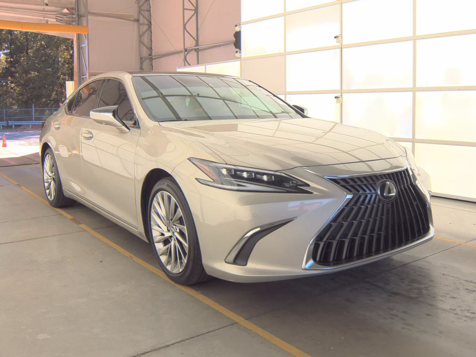 2022 Lexus ES ES 350 Ultra Luxury FWD