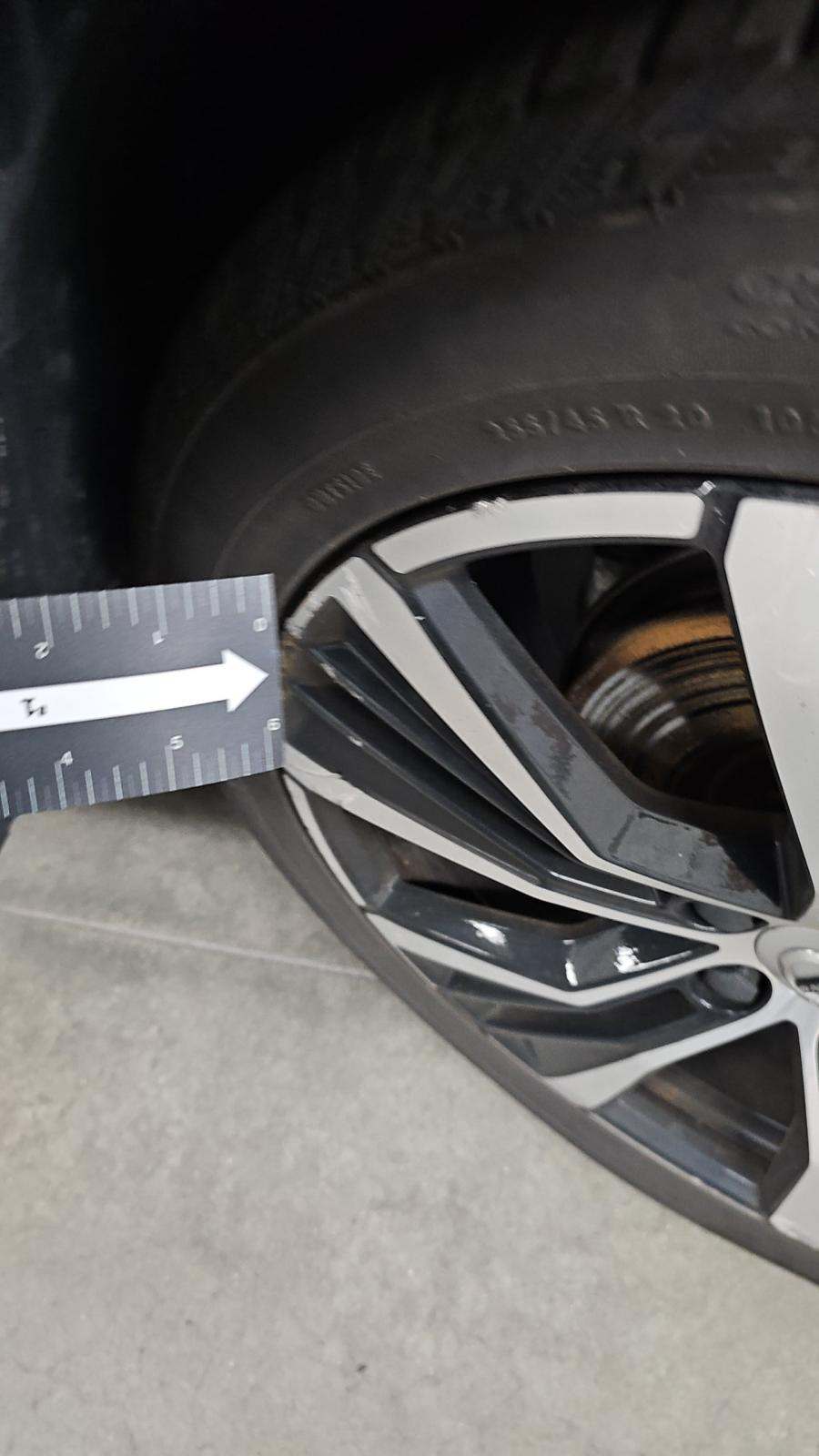 2024 Volvo XC60 B5 Plus AWD