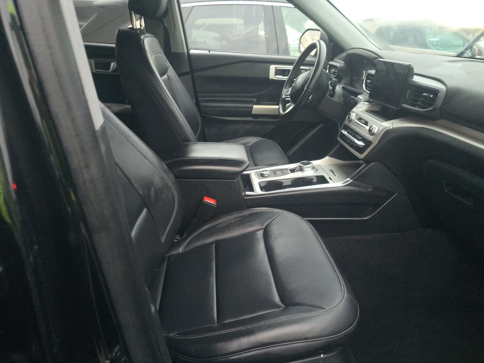 2023 Ford Explorer XLT AWD