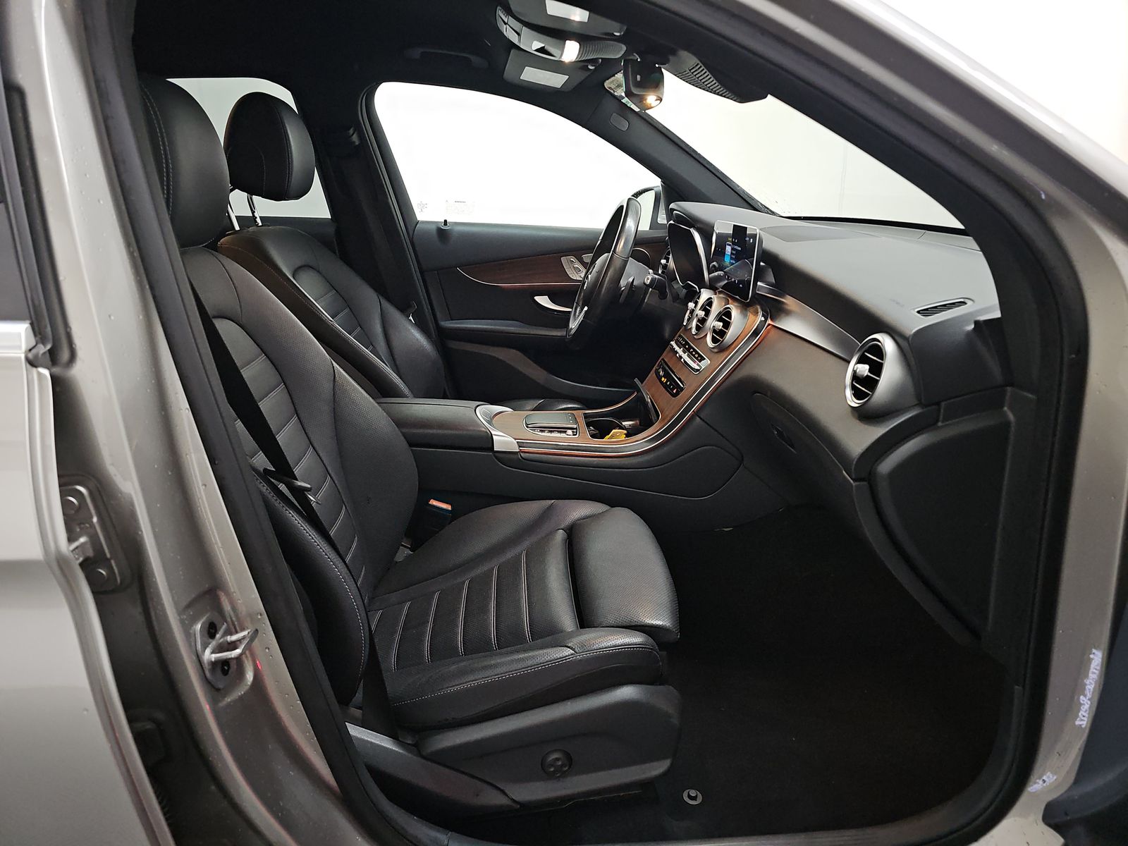 2022 Mercedes-Benz GLC GLC 300 AWD