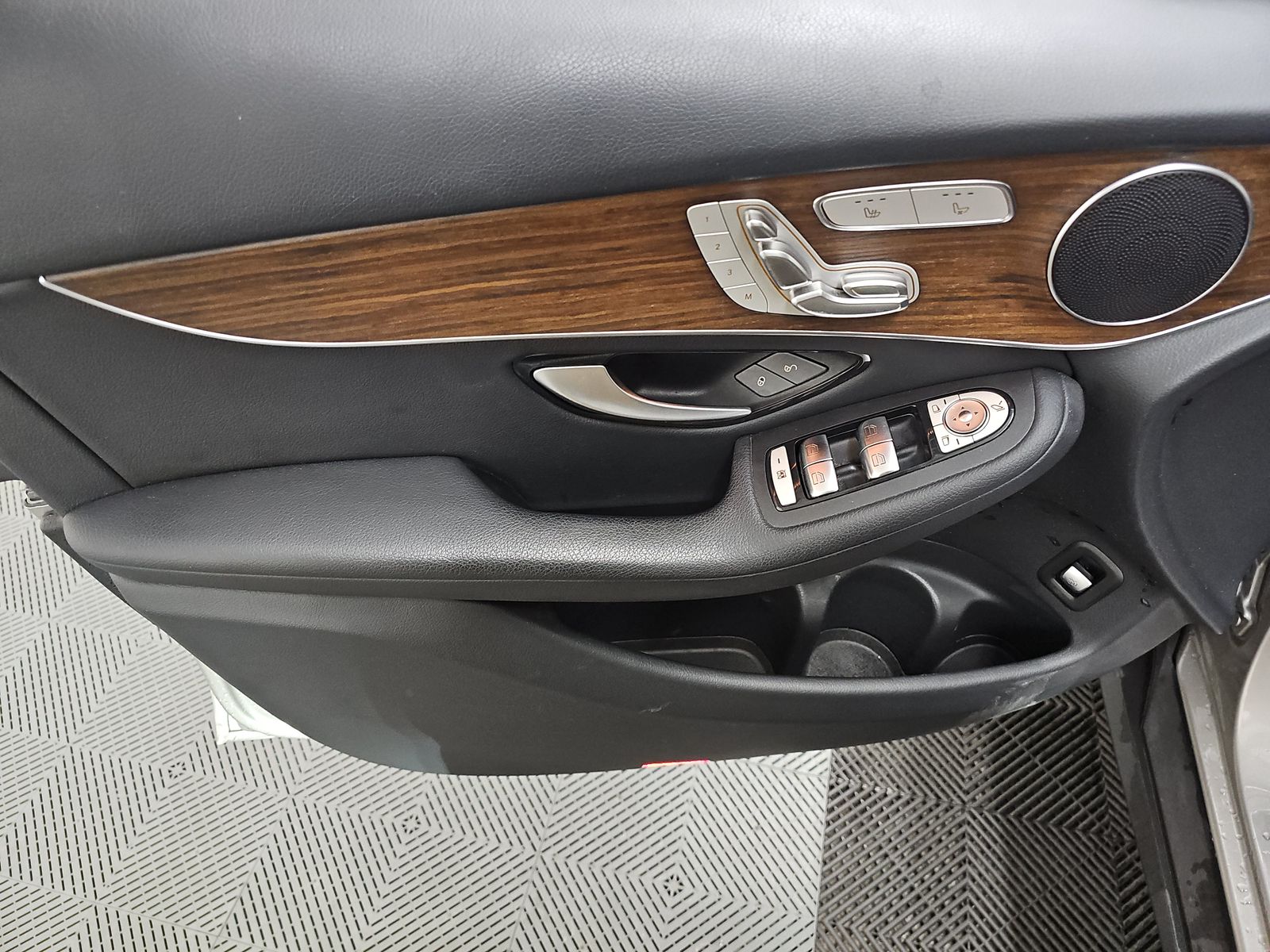 2022 Mercedes-Benz GLC GLC 300 AWD