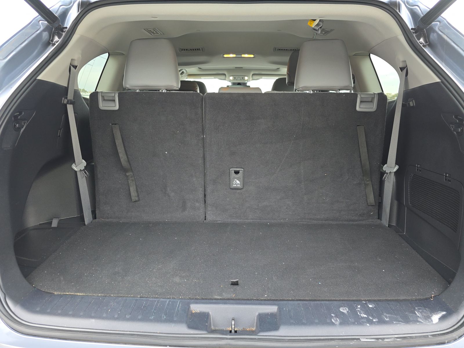 2023 Toyota Highlander XLE FWD