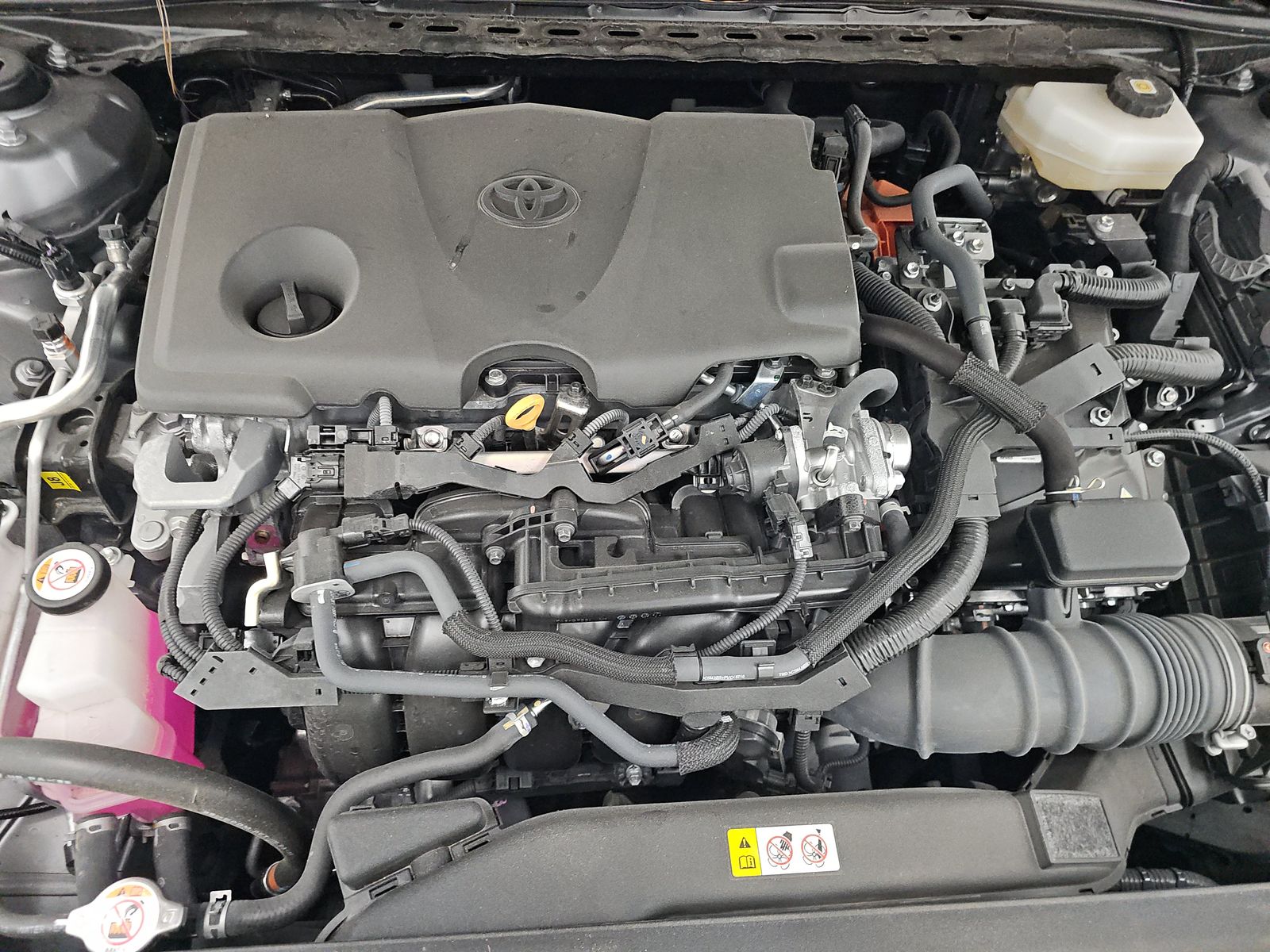 2025 Toyota Camry SE FWD