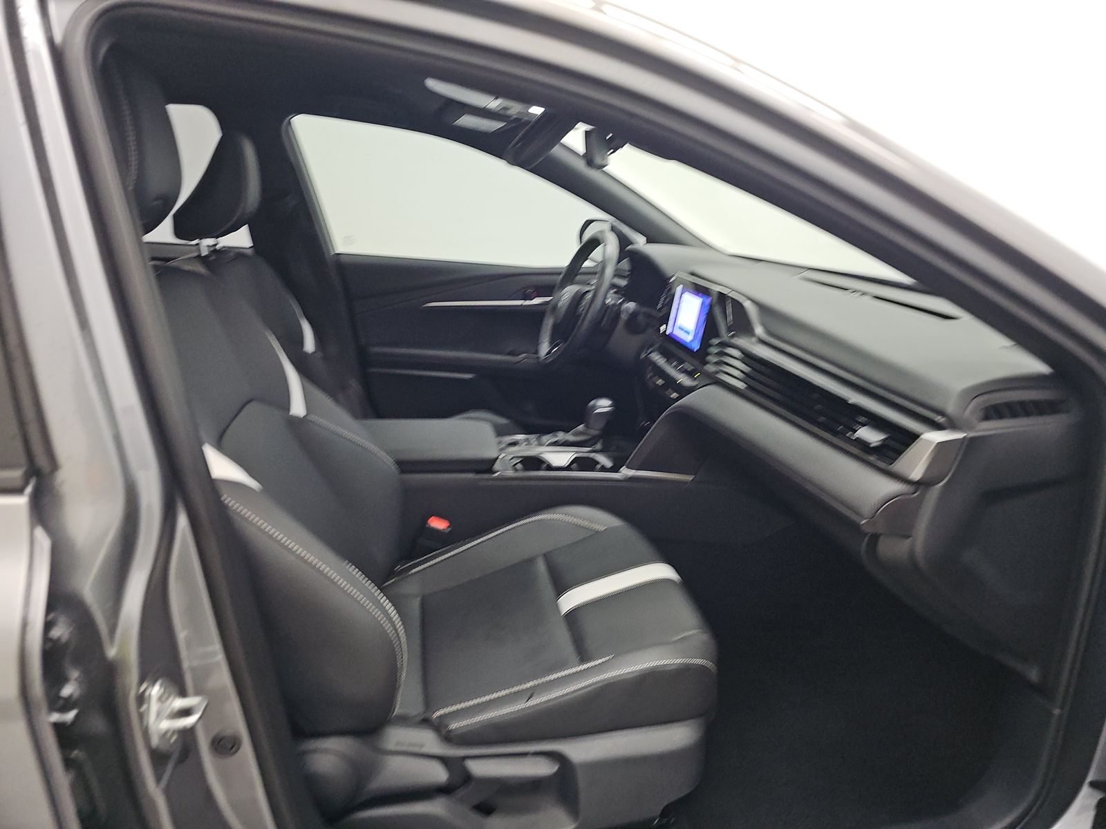 2025 Toyota Camry SE FWD