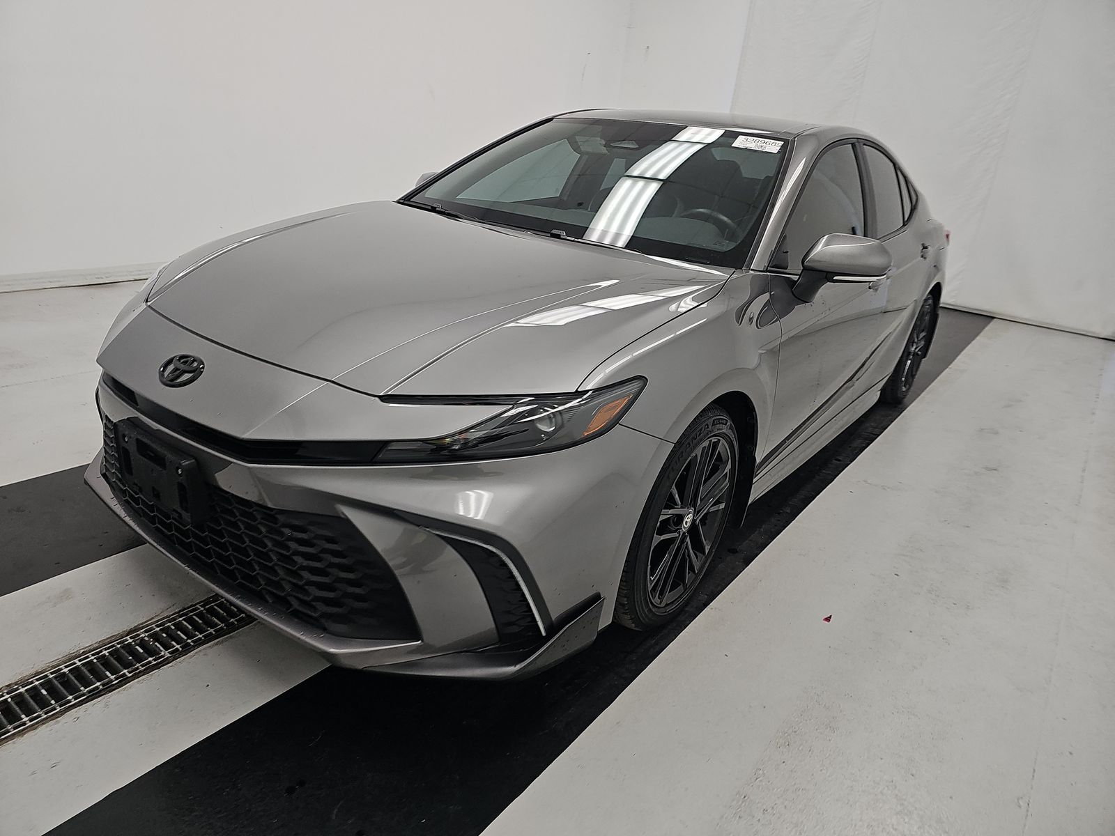 2025 Toyota Camry SE FWD