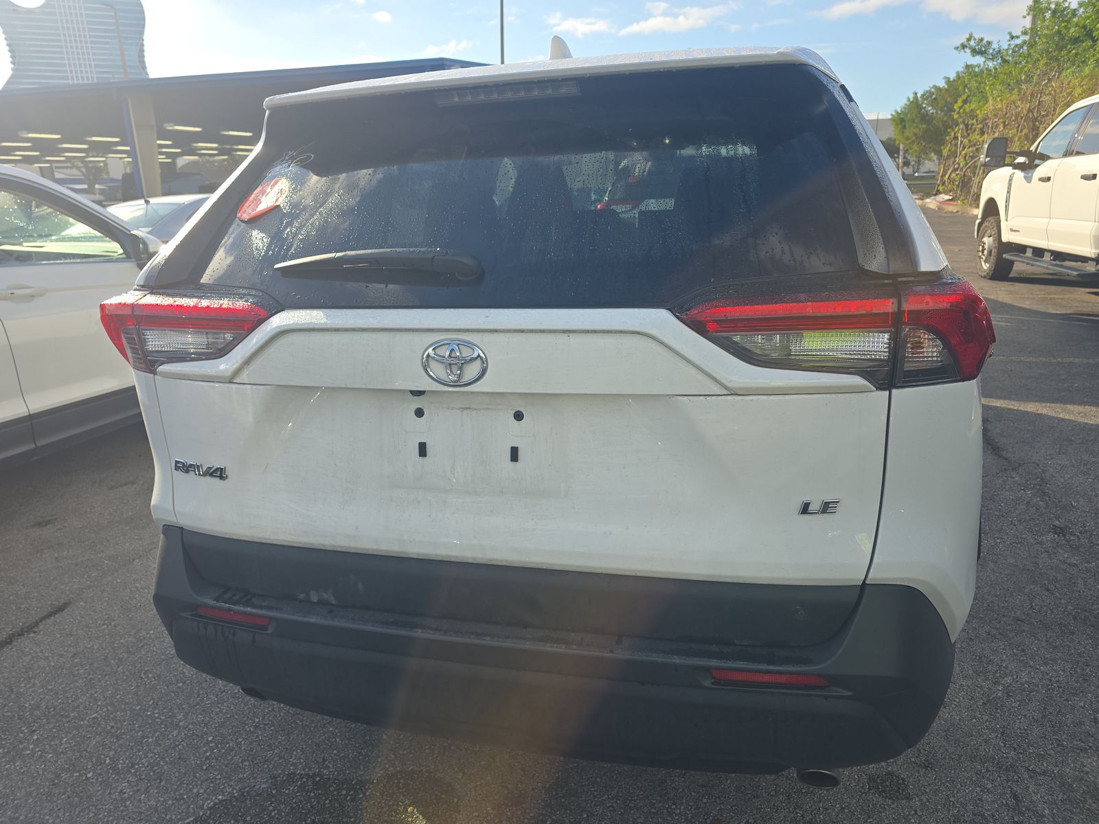 2025 Toyota RAV4 LE FWD