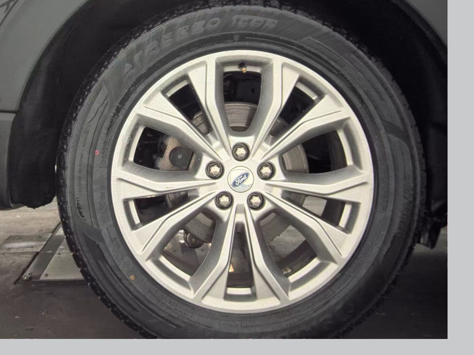 2024 Ford Explorer Limited RWD