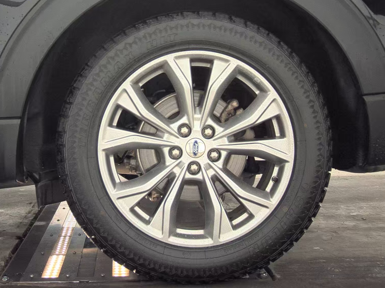 2024 Ford Explorer Limited RWD