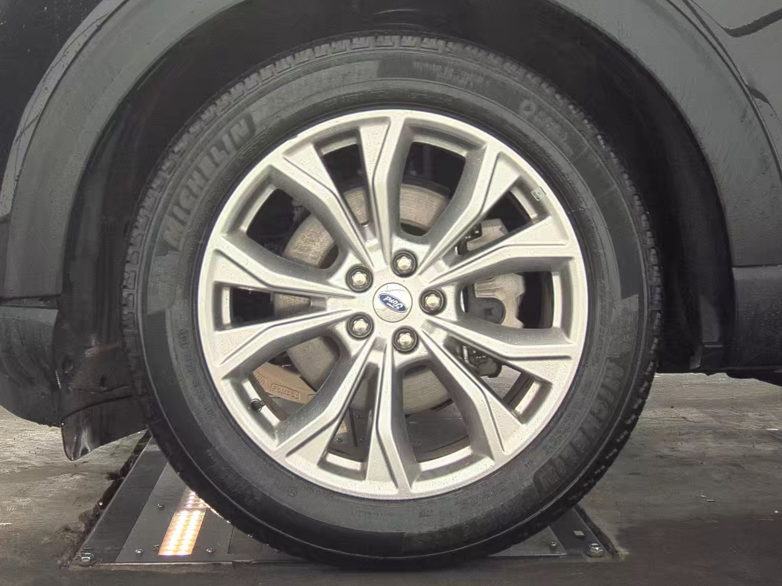 2024 Ford Explorer Limited RWD