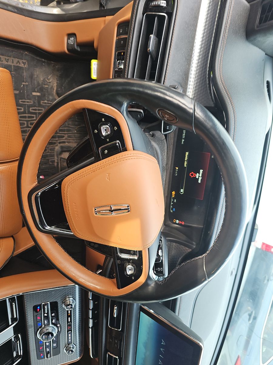 2023 Lincoln Aviator Plug-In Hybrid Black Label Grand Touring AWD