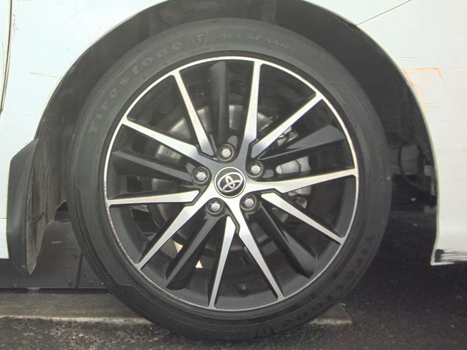 2023 Toyota Camry SE FWD