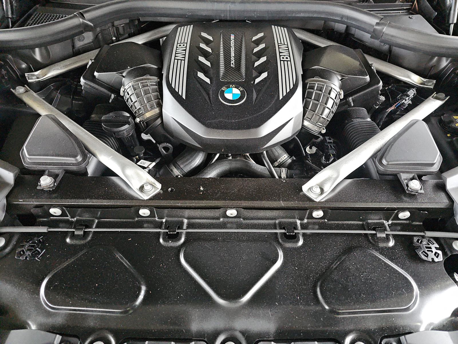 2023 BMW X5 M50i AWD