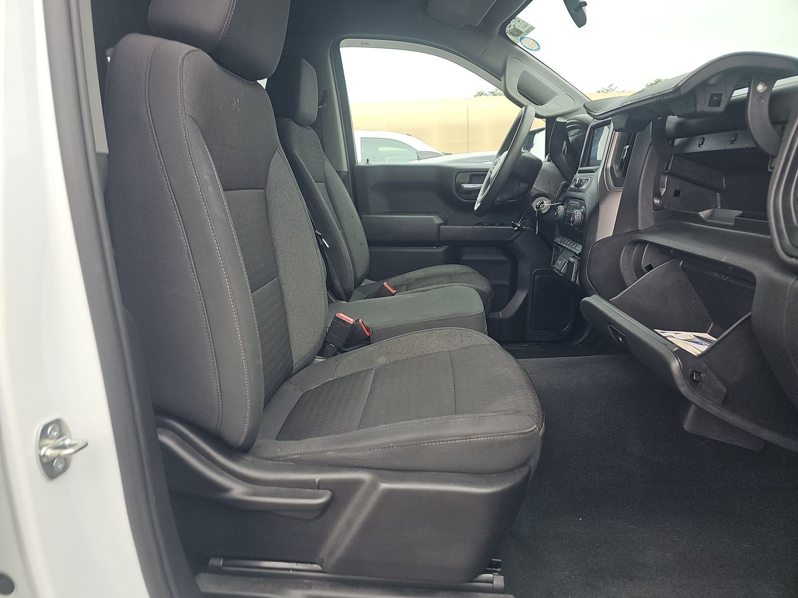 2022 Chevrolet Silverado 1500 Custom AWD