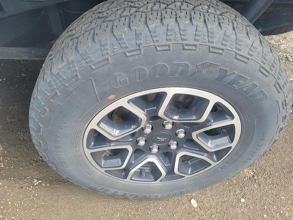 2023 Ford F-150 Lariat AWD