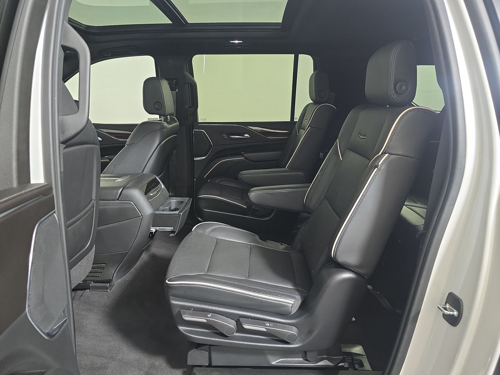 2024 Cadillac Escalade ESV Premium Luxury AWD