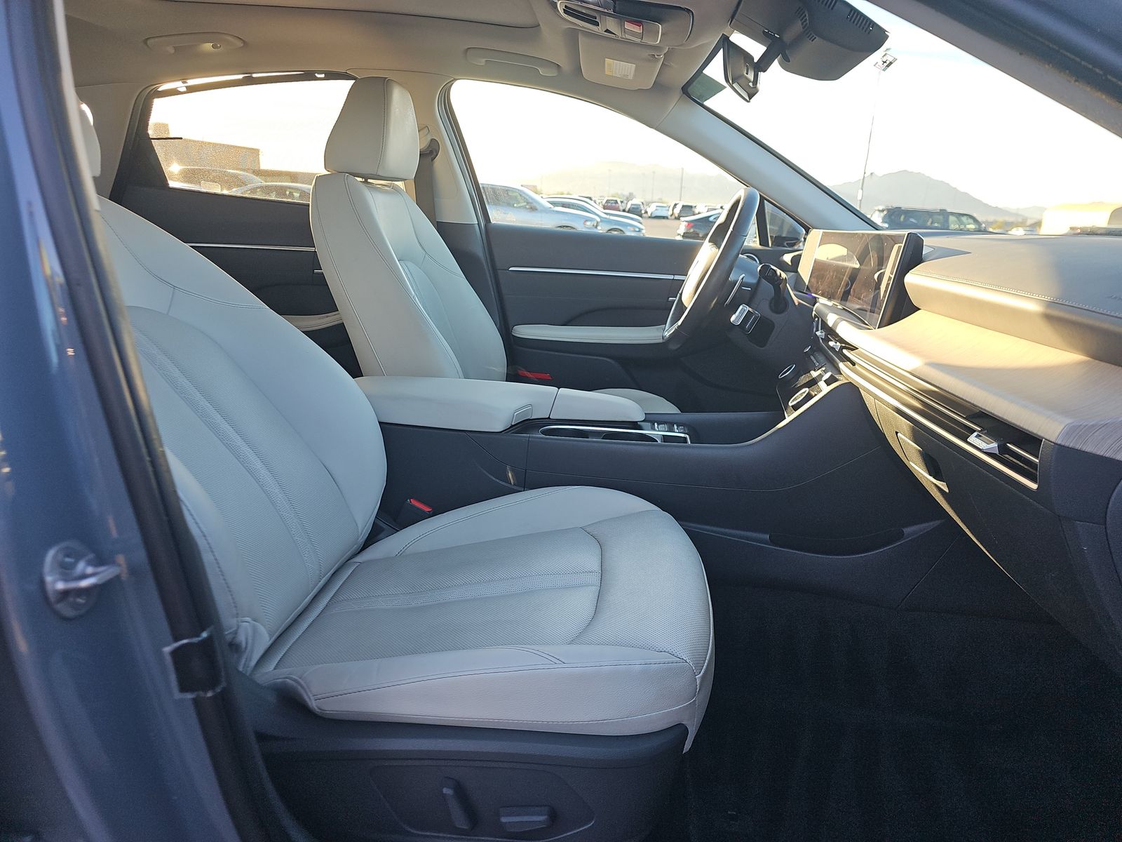 2025 Hyundai Sonata Hybrid Limited FWD