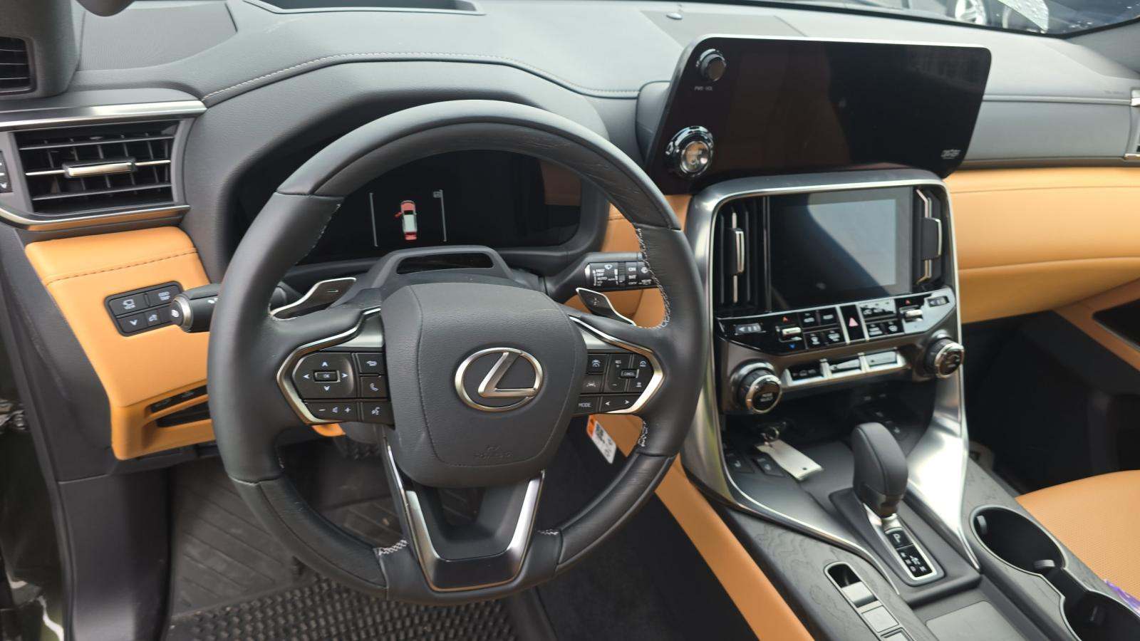 2025 Lexus LX LX 700h Luxury AWD