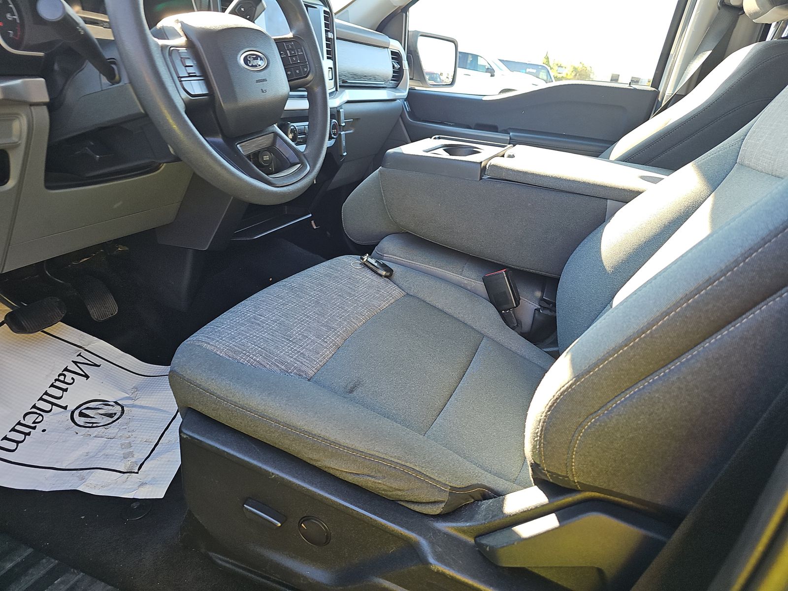 2023 Ford F-150 XLT AWD