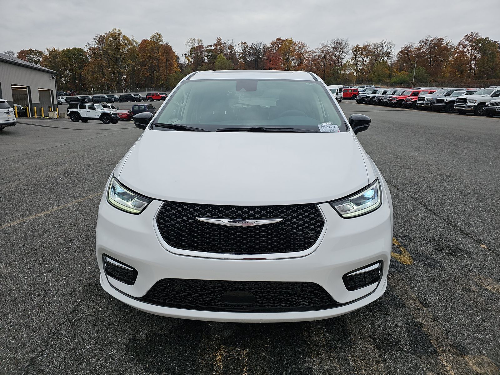 2024 Chrysler Pacifica Limited FWD